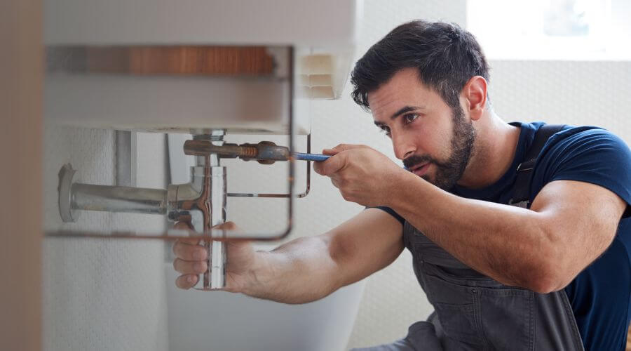 Faucet repair for sink in Franklin, IN